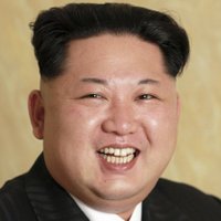 Unikāli foto: Kā izskatās neapstrādāts Kims un citi cienījami Ziemeļkorejas partijnieki