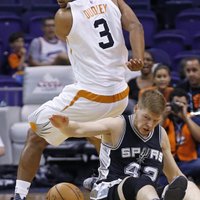 Dāvis Bertāns pēc debijas 'Spurs' komandā izceļ NBA spēles ātrumu