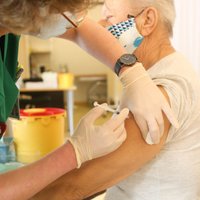 Опрос: растет готовность жителей вакцинироваться от Covid-19