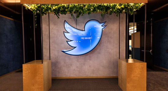 Masks izsolīs vairāk nekā 500 ar 'Twitter' saistītus priekšmetus