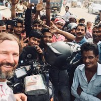 Путешествие латыша на мотоцикле по Индии: жуткие дороги, больница и знакомство с местными
