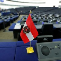 Austrija aicina visas ES dalībvalstis apturēt ieroču piegādes Saūda Arābijai