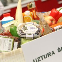Жители Латвии едят много жирных продуктов и сладостей, и мало овощей и фруктов