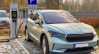 Tikai 3% Latvijas autovadītāju ir gatavi pārsēsties pie elektromobiļa stūres