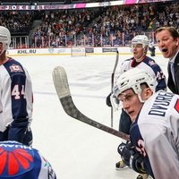 KHL Pēterim Skudram piespriež diskvalifikāciju uz vienu spēli