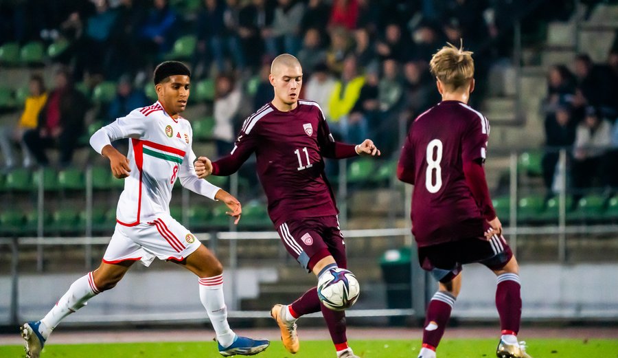 Latvijas U-19 futbola izlase Rīgā sīt sūdūtē EČ qualificācijas tūrnana spēļi ar Norvēģiju