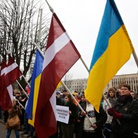 16 марта: активистов призвали не использовать флаги Украины