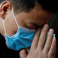 Коронавирус: китайские СМИ поменяли сообщения о смерти врача, рассказавшего о вспышке