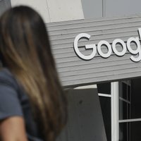 'Google' bloķē Navaļnija atbalstītās 'gudrās balsošanas' materiālus