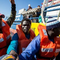 Спасателей будут судить за спасение мигрантов в море