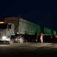 Krievija atklājusi, kas ir palīdzības konvojā; Sarkanais Krusts gaida detalizētāku informāciju