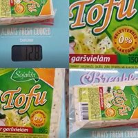 Video: Sieviete sašutusi par lielveikalā nopirktā tofu svara neatbilstību uz iepakojuma norādītajam
