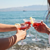 Jauns trends 2024. gadam – brīvdienas bez alkohola jeb ceļošana skaidrā