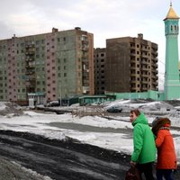Globālā sasilšana kausē mūžīgo sasalumu, graujot Sibīrijas pilsētas