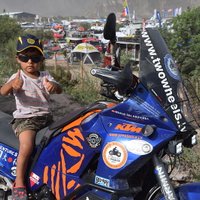 Latviešu motociklistu piedzīvojumi Dienvidamerikā – Dakāras rallijs, kalnu pārejas, pelikāni un žurkas