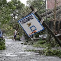 Мощный тайфун привел к первым жертвам на Филиппинах и Тайване