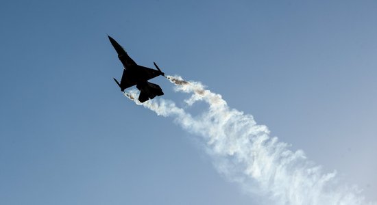 Erdogans sola atbalstīt Zviedrijas dalību NATO apmaiņā pret F-16 iznīcinātājiem