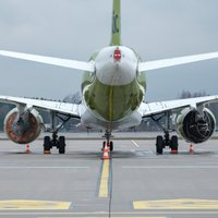 Visas 'airBaltic' lidmašīnas atkal lidos, Briškens guvis skaidrību par autobusiem: aktuālais ekonomikā 26. septembrī