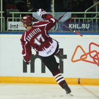 Saulietis atsakās no spēlēšanas Latvijas hokeja izlasē par labu jaunajiem hokejistiem