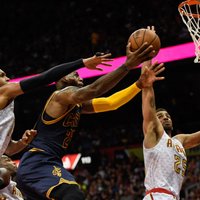 'Cavaliers' iekļūst NBA izslēgšanas spēļu konferences finālā