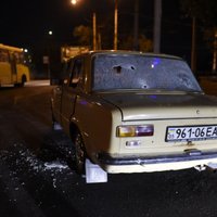 Naktī apšaudīts Mariupoles robežkontroles punkts; ievainots Ukrainas karavīrs