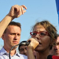 СМИ России: Собчак, занявшая место Навального, встретится в Лондоне с Ходорковским