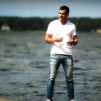 Dzintars Čīča atgriežas ar jaunu video 'Bučas visiem'