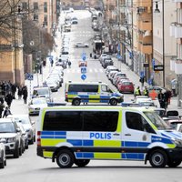 Zviedrija izmeklē uzbrukumu Izraēlas vēstniecībai kā teroristisku noziegumu