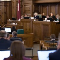 Saeimas un valdības lēmumi par Rīgu nevairo aktivitāti parakstu vākšanā par Saeimas atlaišanu