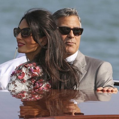 ФОТО, ВИДЕО: Джордж Клуни распрощался с холостяцким статусом в Венеции