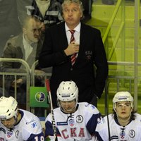 Negaidīti atlaists KHL līderu SKA galvenais treneris Ržiha