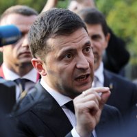 Зеленский впервые возглавил антирейтинг украинских политиков