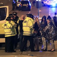 Koncerta laikā Mančestras arēnā Lielbritānijā nograndis sprādziens; 22 bojā gājušie