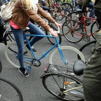 Рижская дума обещает велодорожки на ул. Бруниниеку, на Деглавском мосту и из центра в Зиепниеккалнс