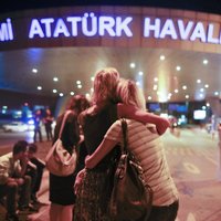 Атака террористов на аэропорт Стамбула: 41 погибший, 147 раненых
