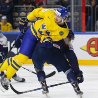 Zviedrija grupu turnīru noslēdz ar rotaļīgu uzvaru pār Slovākiju