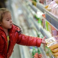 Pārtikas cenu atšķirība Lietuvā un Latvijā turpina palielināties