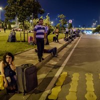 Apšaudē un sprādzienos Stambulas lidostā nogalināts 41 cilvēks (plkst. 13:20)