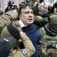 В Киеве задержали Михаила Саакашвили, грозившего броситься с крыши