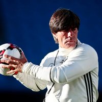 Лев об акции сборной Германии: "Сейчас важен футбол, а не цвет повязок"