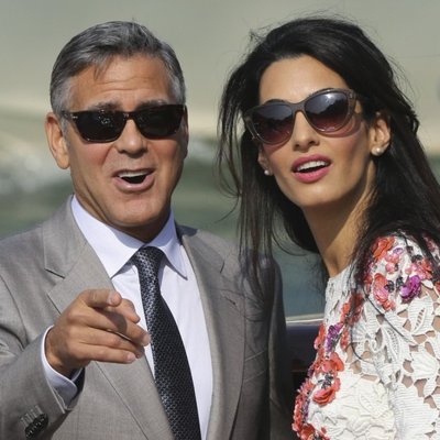 Джордж Клуни и Амаль Аламуддин повторно сыграли свадьбу в Великобритании