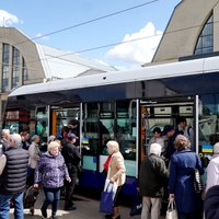 Rīgā uz laiku slēdz tramvaja pieturu 'Centrāltirgus' un apkārtnē ierobežo satiksmi