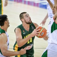 ЧМ по баскетболу: Литва стартовала с двух побед, украинец побил рекорд Сабониса