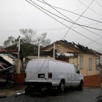 Foto: Spēcīgā viesuļvētra 'Marija' Puertoriko iedzīvotājus atstāj bez elektrības