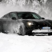Video: Vai 'Porsche' elektroauto ir piemērots Latvijas ziemai?