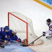 Fotoreportāža: Latvijas hokejisti neatstāj cerības Lielbritānijai