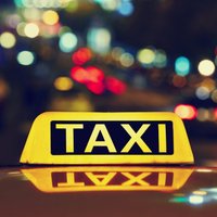 Konkurences padome: ieteicamā maksa par braucienu taksometrā rada cenu paaugstināšanas riskus