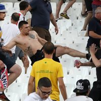 Полиция Англии и Франции оценили численность русских футбольных хулиганов на Евро-2016